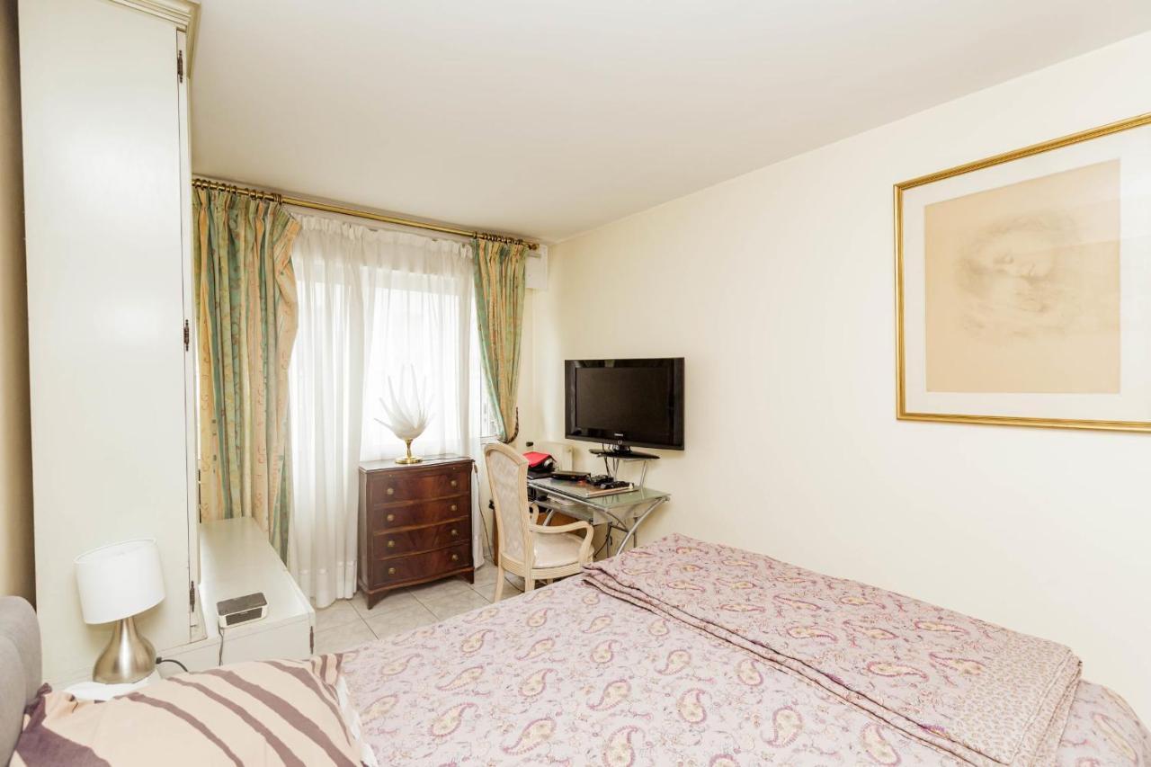 Spacious T3 With View In The Heart Of The City! Charenton-le-Pont Exteriör bild